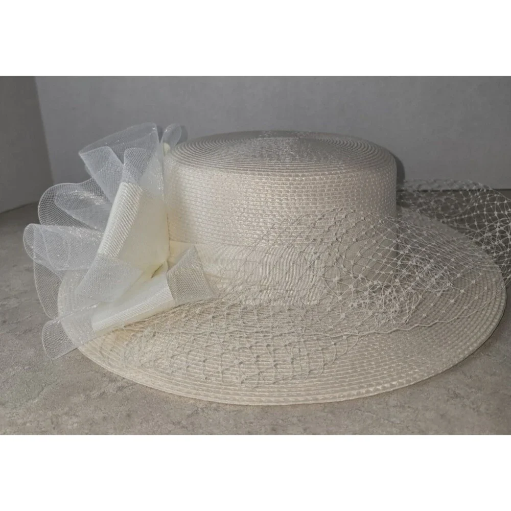 Deborah New York Hat Off White Veil Hat